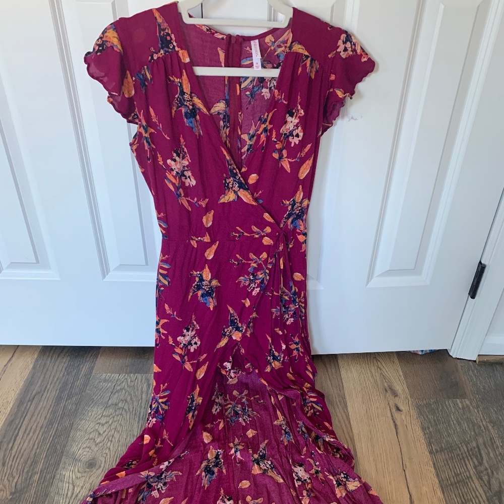 Xhilaration Flowy Dress/Romper, Fuchsia with floral, Size (M)